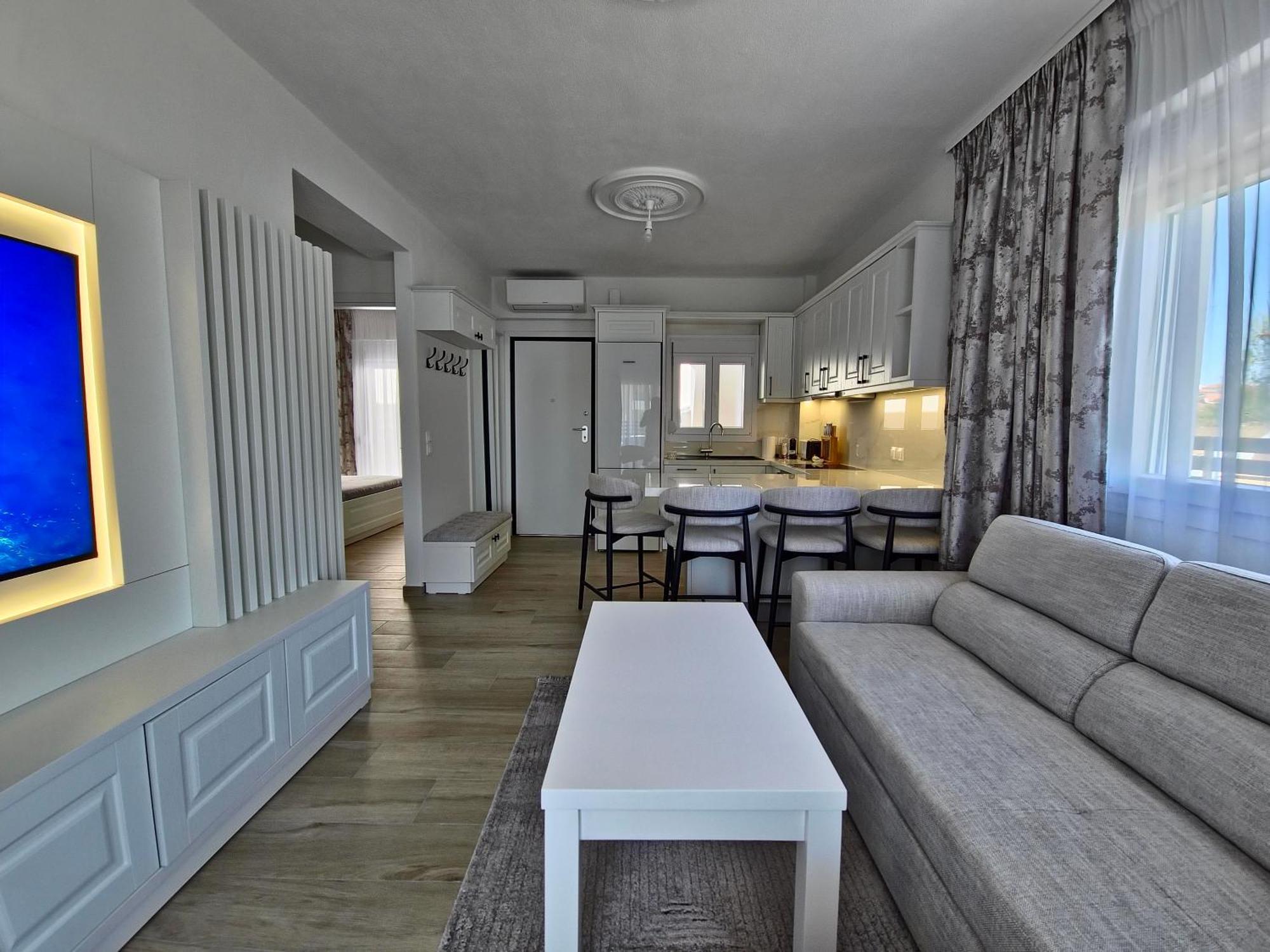 Royal Apartments - Nikiti Ngoại thất bức ảnh
